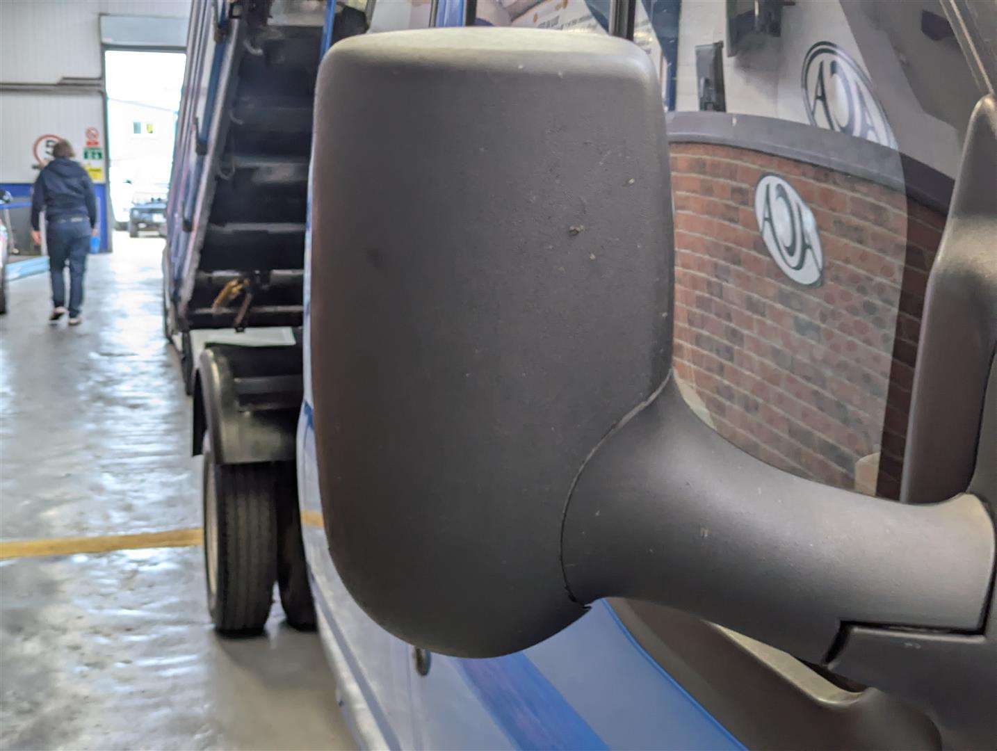 <p>2008 FORD TRANSIT 115 T350L D/C RWD</p>
