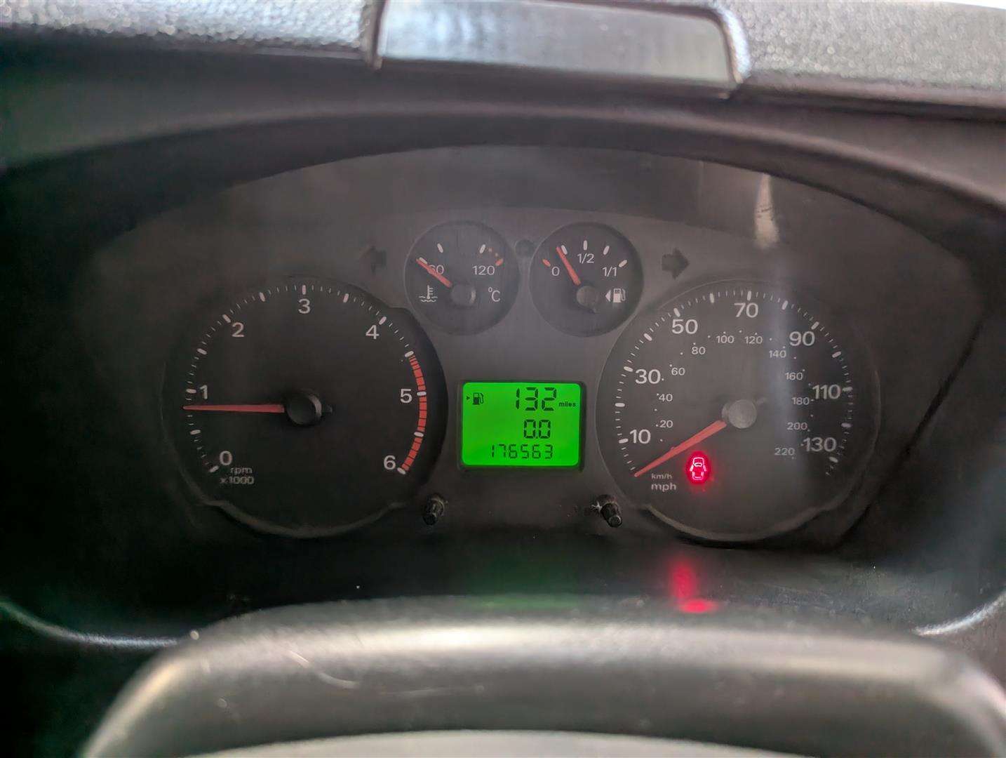 <p>2008 FORD TRANSIT 115 T350L D/C RWD</p>