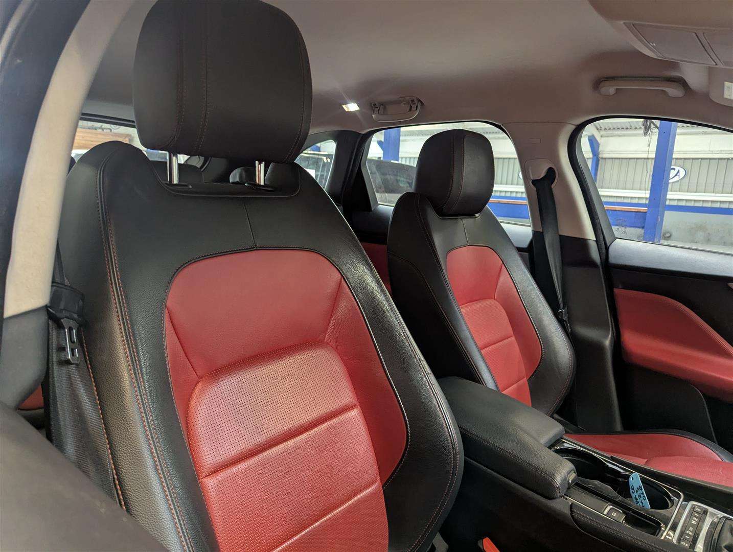 <p>2016 JAGUAR F-PACE R-SPORT AWD D</p>