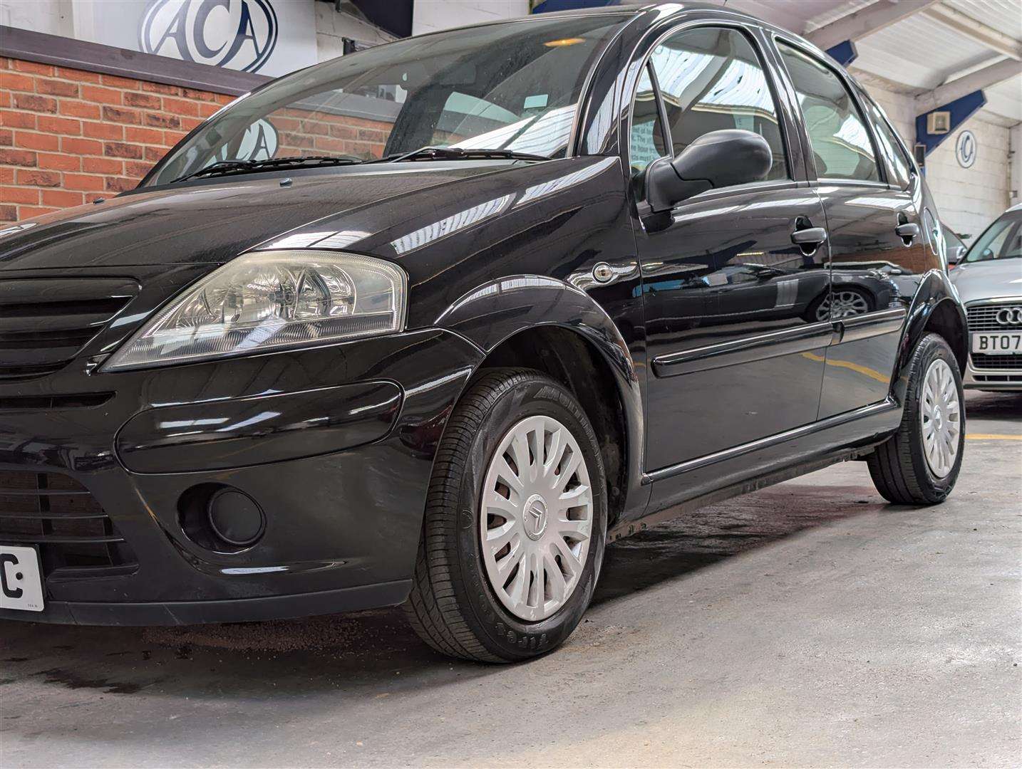 <p>2006 CITROEN C3 DESIRE</p>