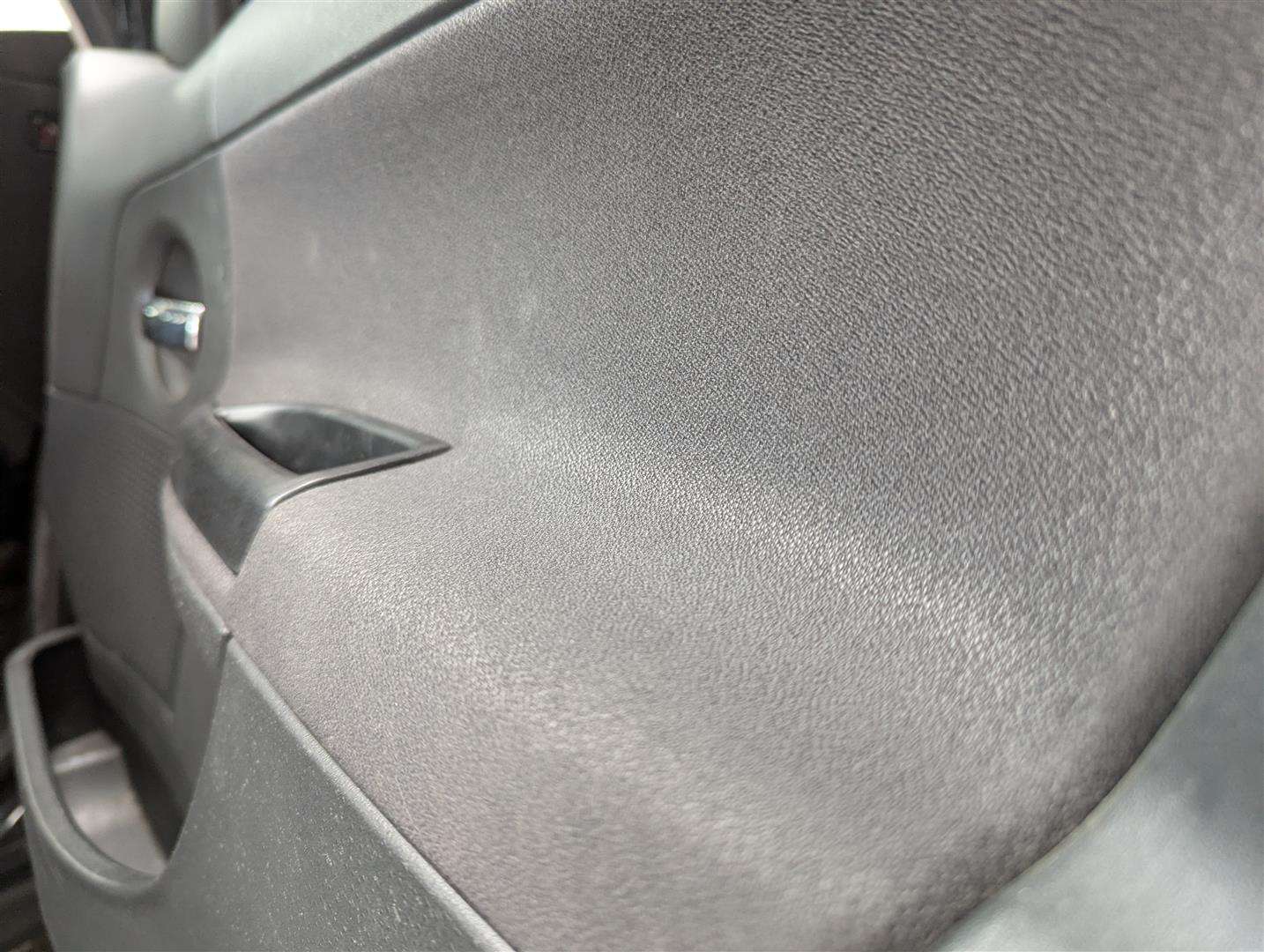 <p>2006 CITROEN C3 DESIRE</p>