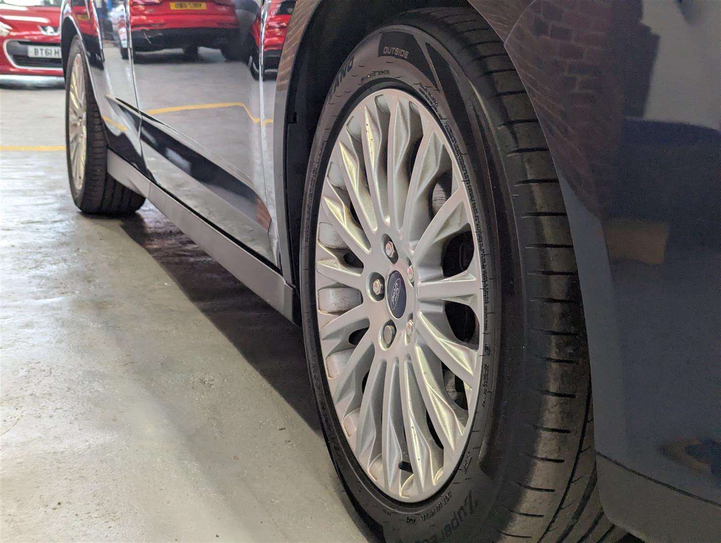 <p>2013 FORD C-MAX TITANIUM TDCI AUTO</p>