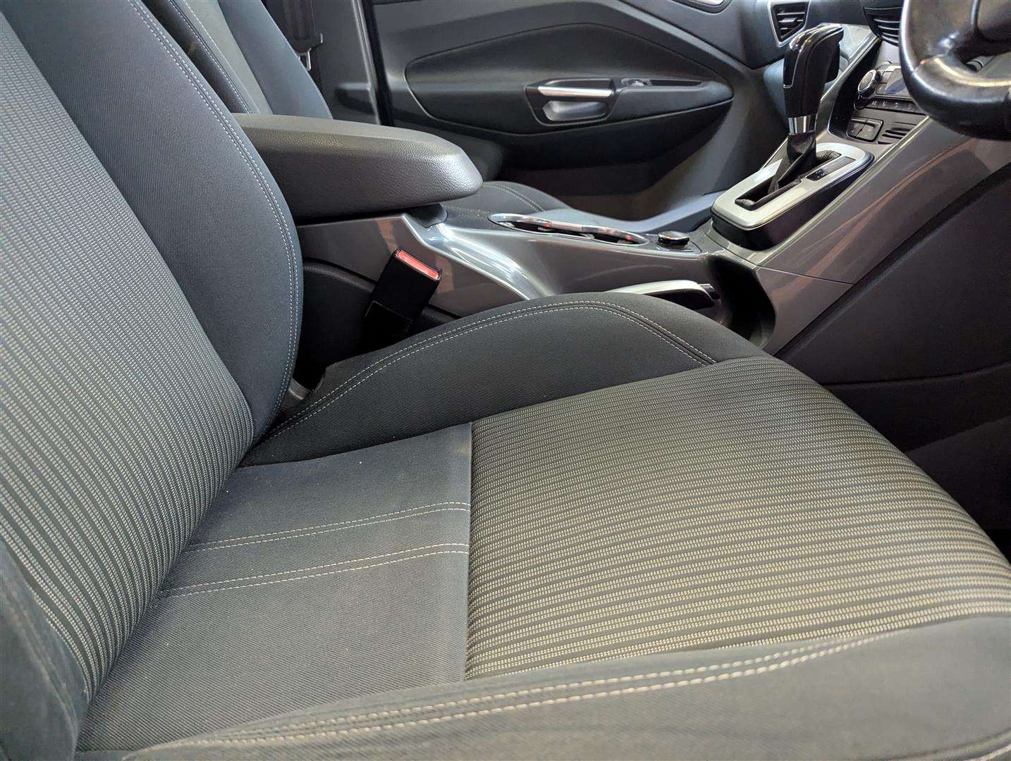<p>2013 FORD C-MAX TITANIUM TDCI AUTO</p>
