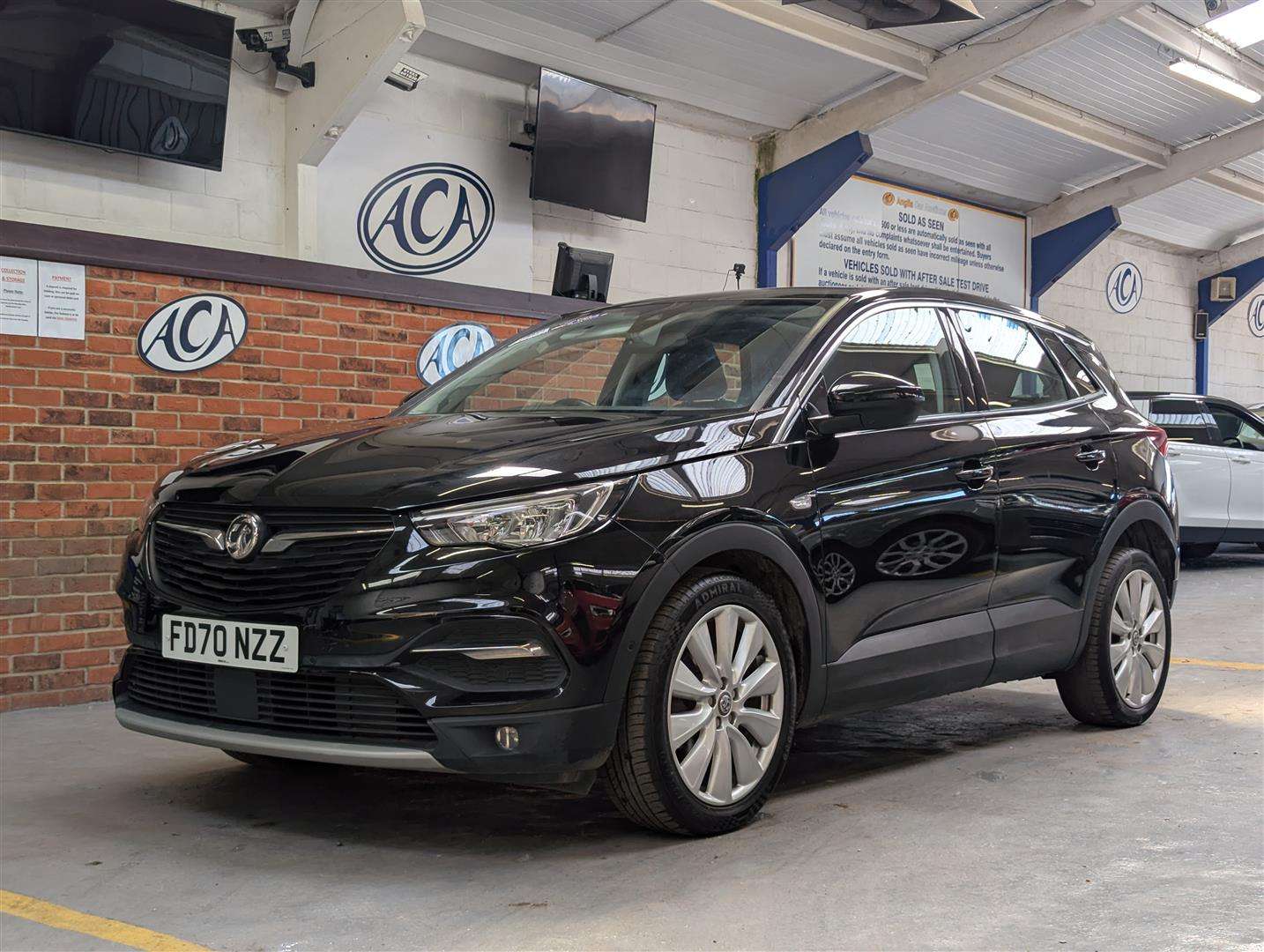 <p>2020 VAUXHALL GRANDLAND X ELITE NAV TUR</p>
