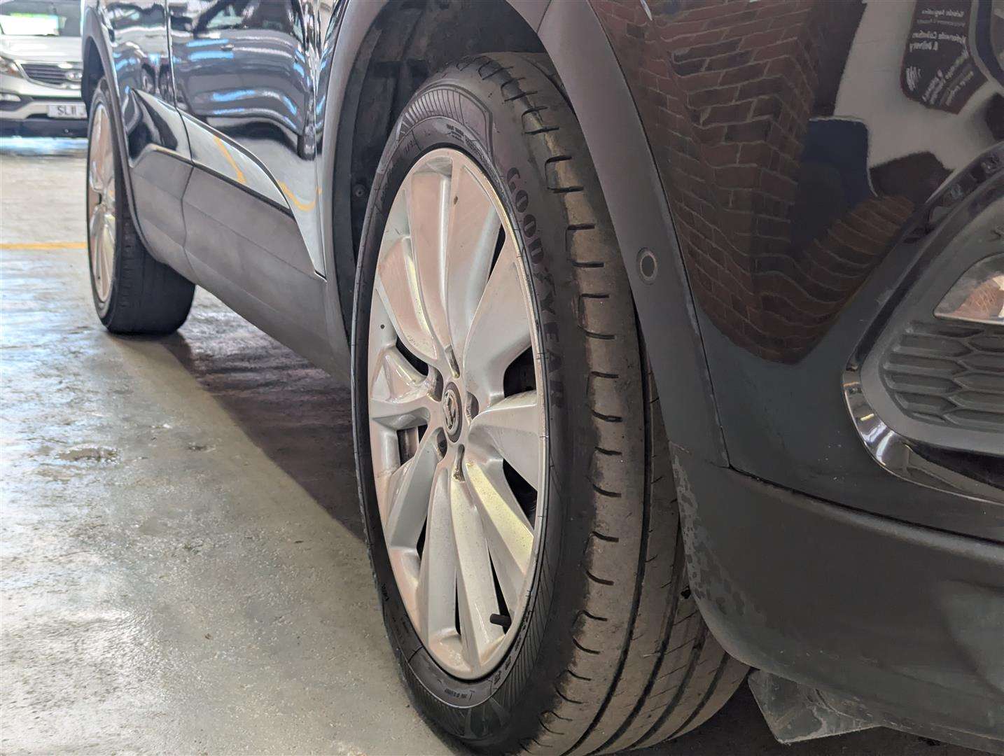 <p>2020 VAUXHALL GRANDLAND X ELITE NAV TUR</p>