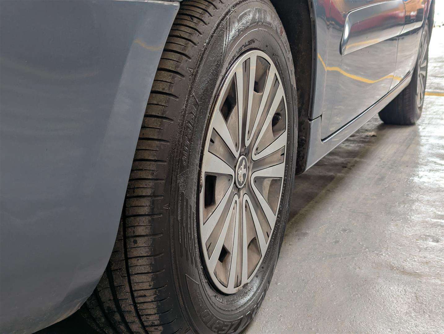 <p>2012 PEUGEOT PARTNER TEPEE S E-HDI S-A</p>