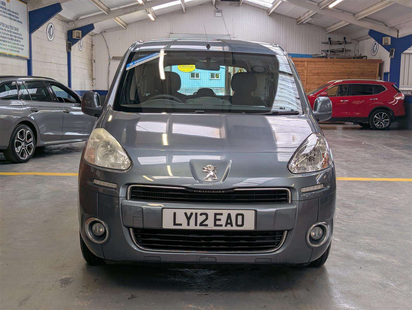<p>2012 PEUGEOT PARTNER TEPEE S E-HDI S-A</p>