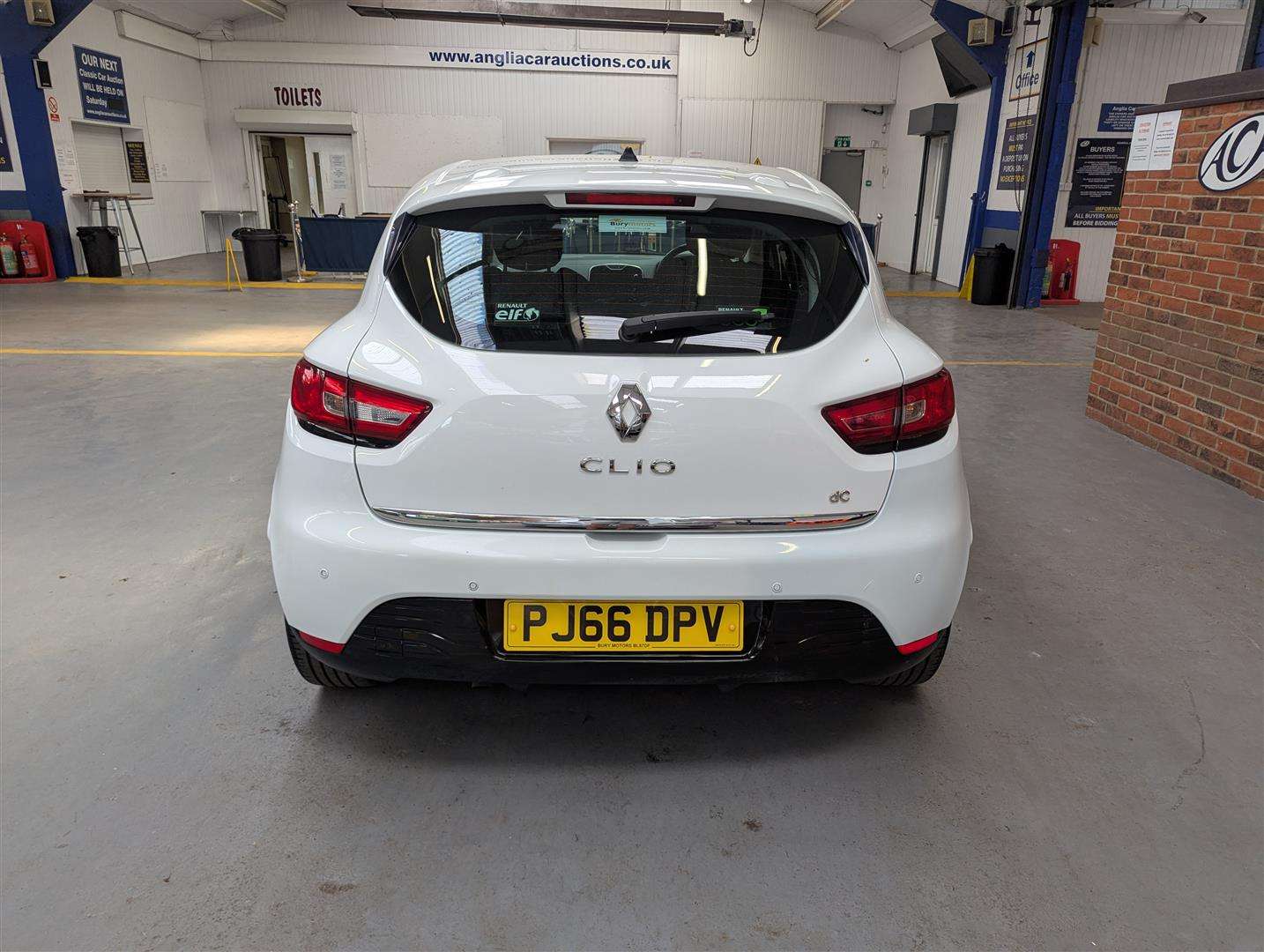 <p>2016 RENAULT CLIO DYNAMIQUE NAV DCI</p>