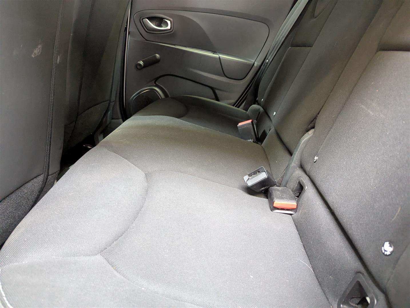 <p>2016 RENAULT CLIO DYNAMIQUE NAV DCI</p>