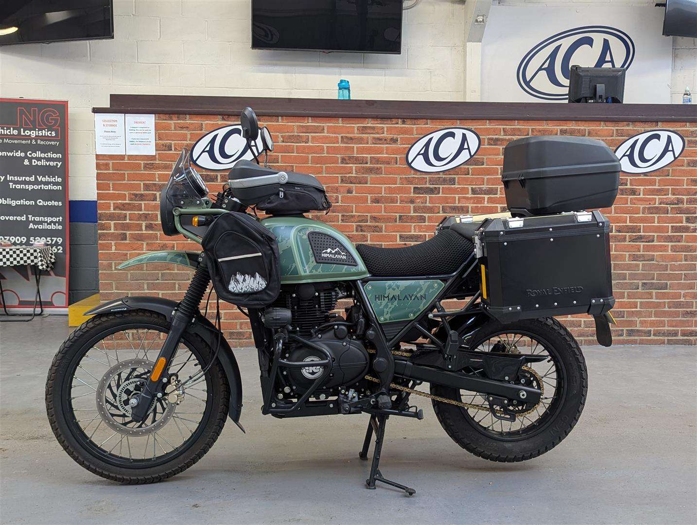 <p>2022 ROYAL ENFIELD HIMALAYAN E5</p>
