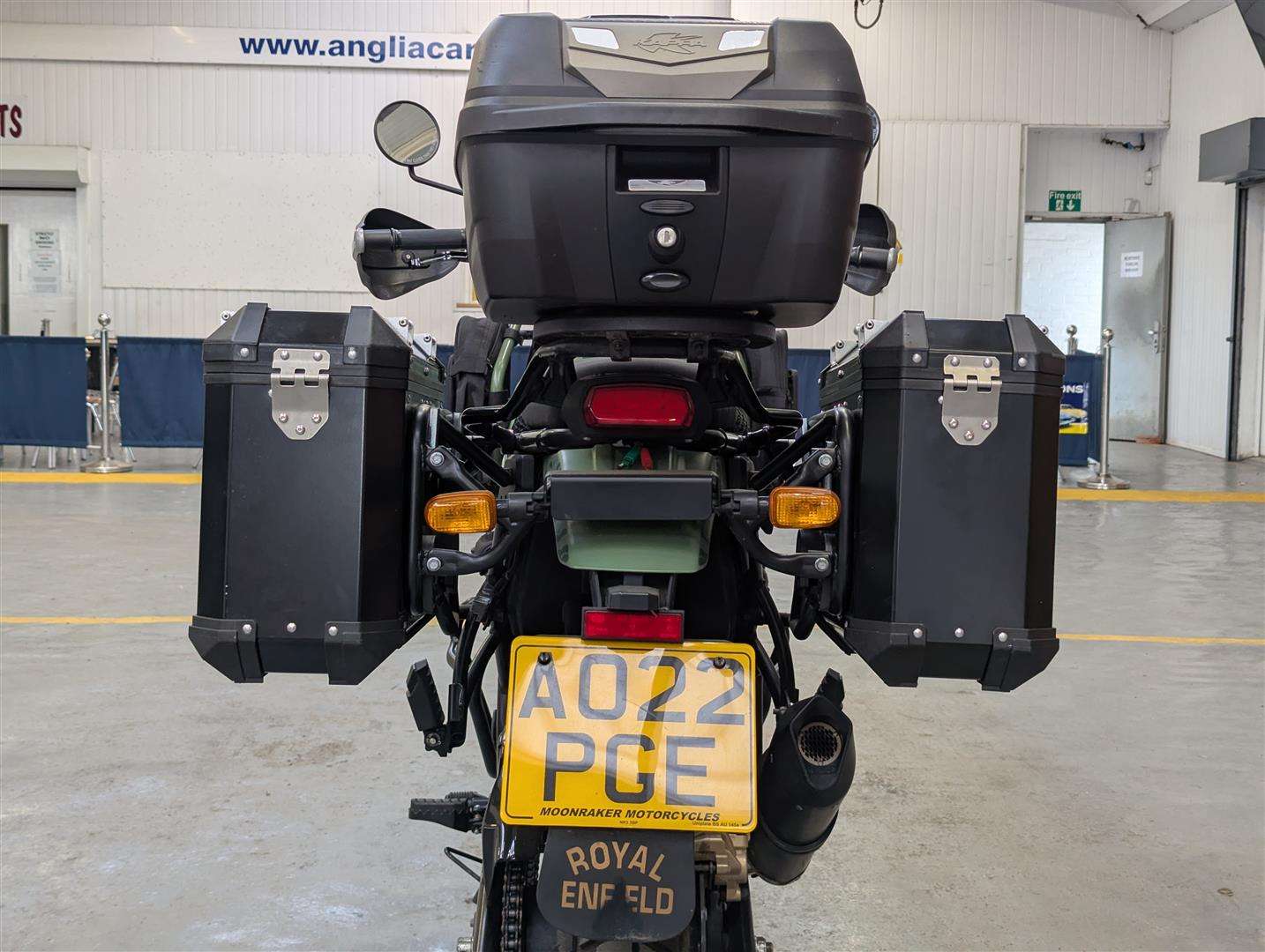 <p>2022 ROYAL ENFIELD HIMALAYAN E5</p>