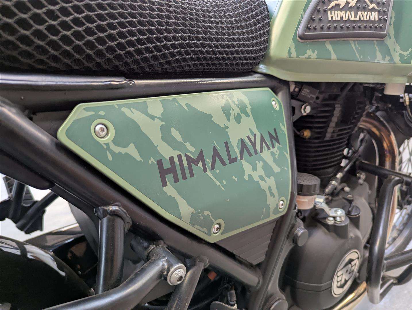 <p>2022 ROYAL ENFIELD HIMALAYAN E5</p>