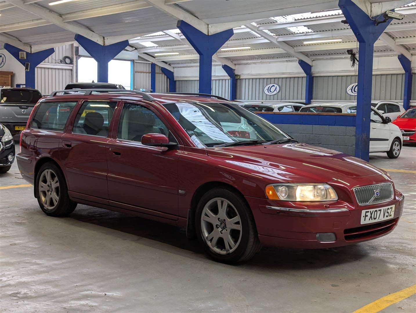 <p>2007 VOLVO V70 SE D5 AUTO **SOLD</p>