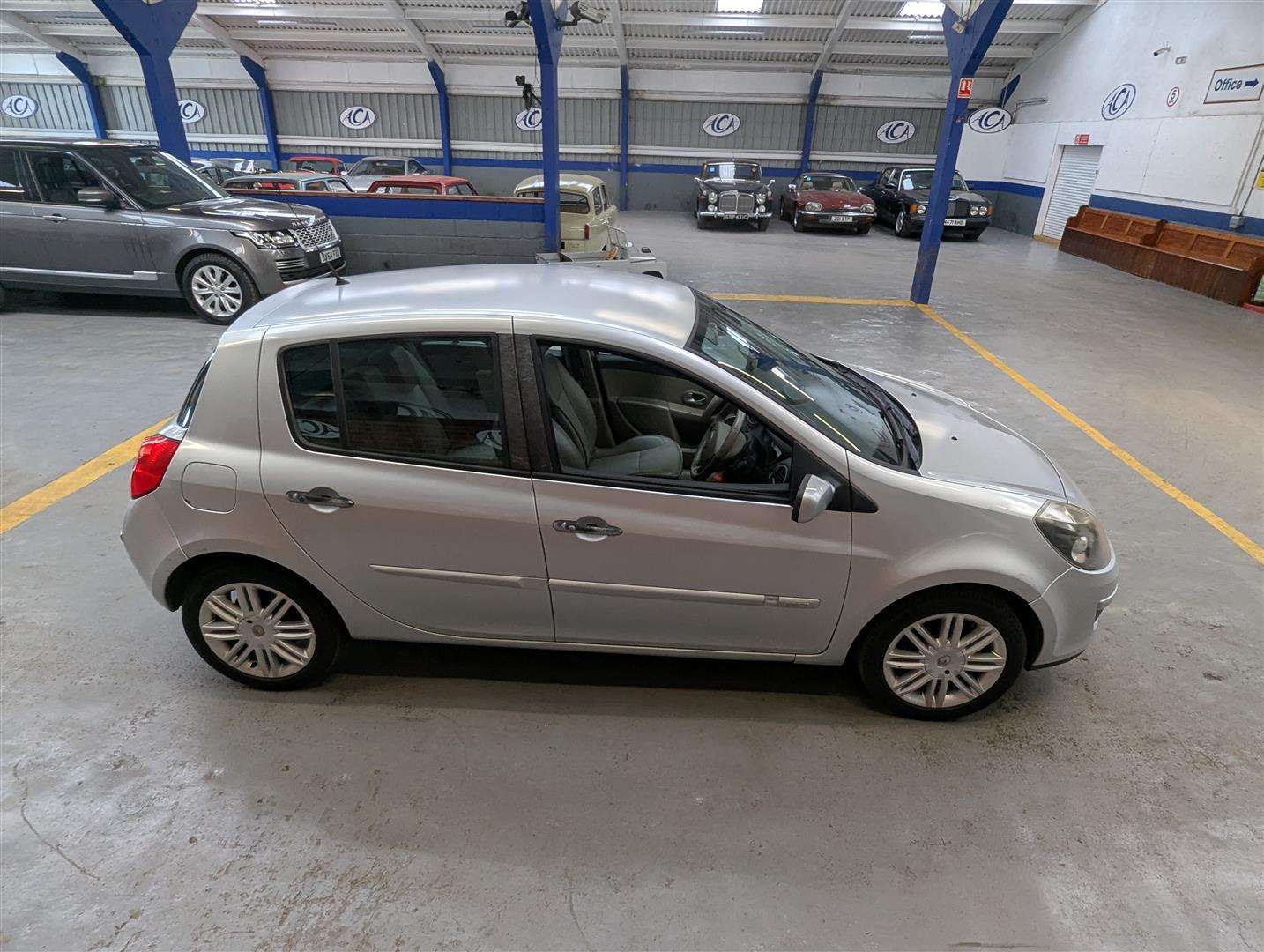 <p>2007 RENAULT CLIO INITIALE A</p>