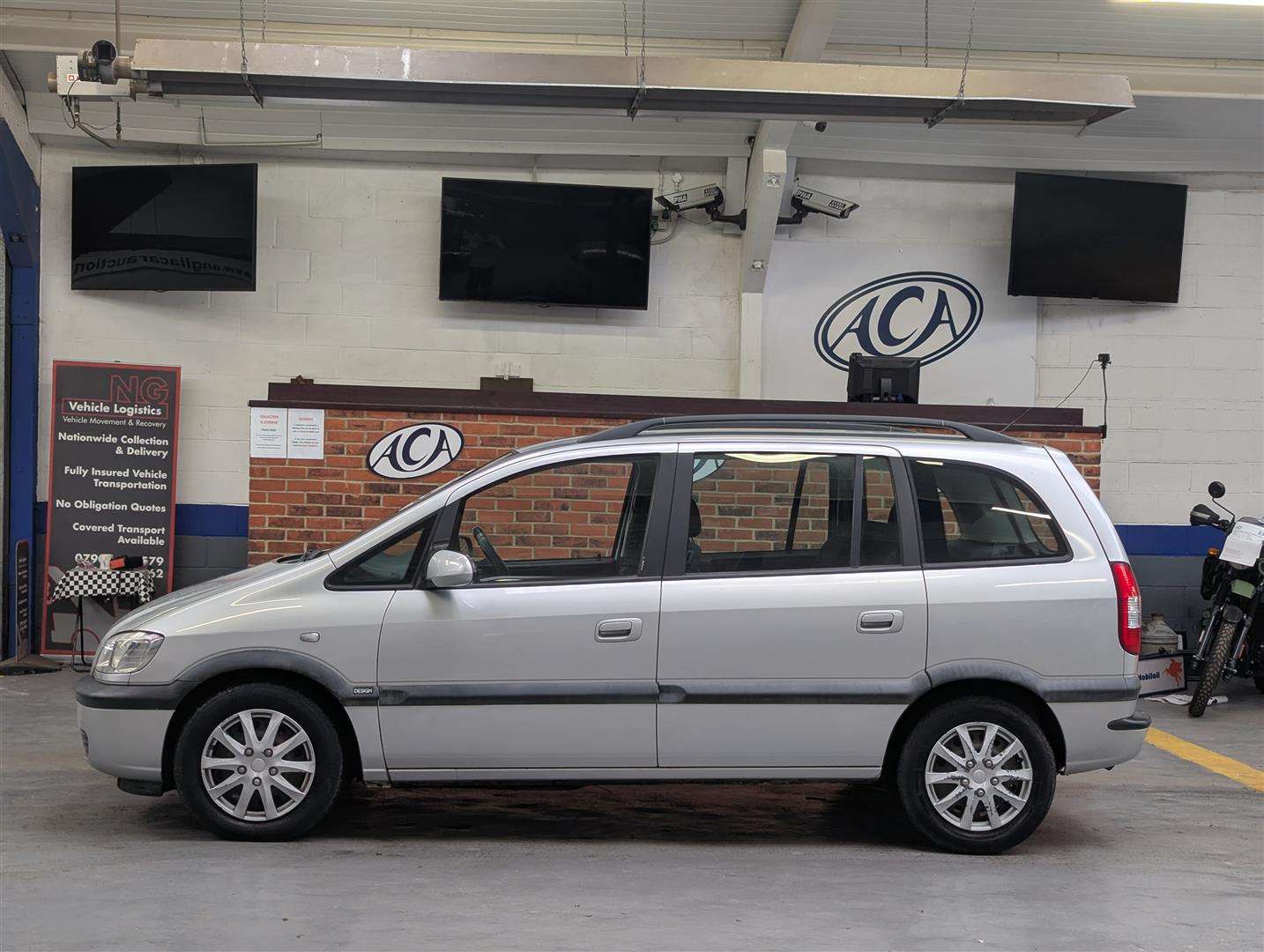 <p>2004 VAUXHALL ZAFIRA DESIGN DTI 16V A</p>
