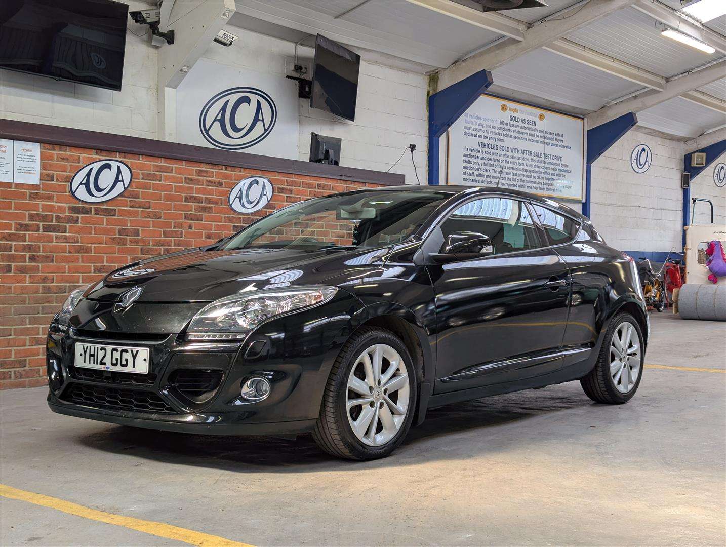 <p>2012 RENAULT MEGANE DYNAMIQUE TOMTOM V</p>