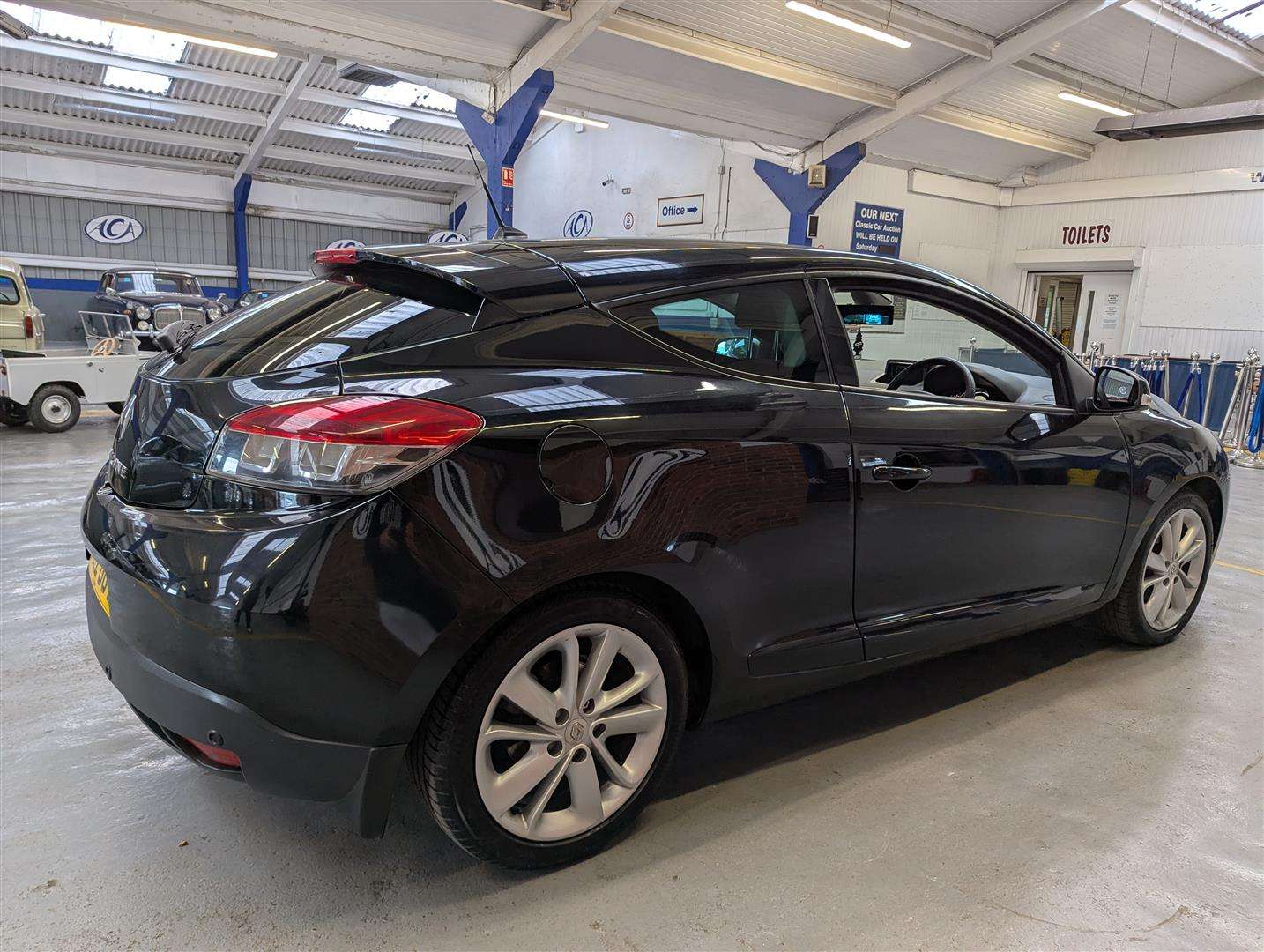 <p>2012 RENAULT MEGANE DYNAMIQUE TOMTOM V</p>
