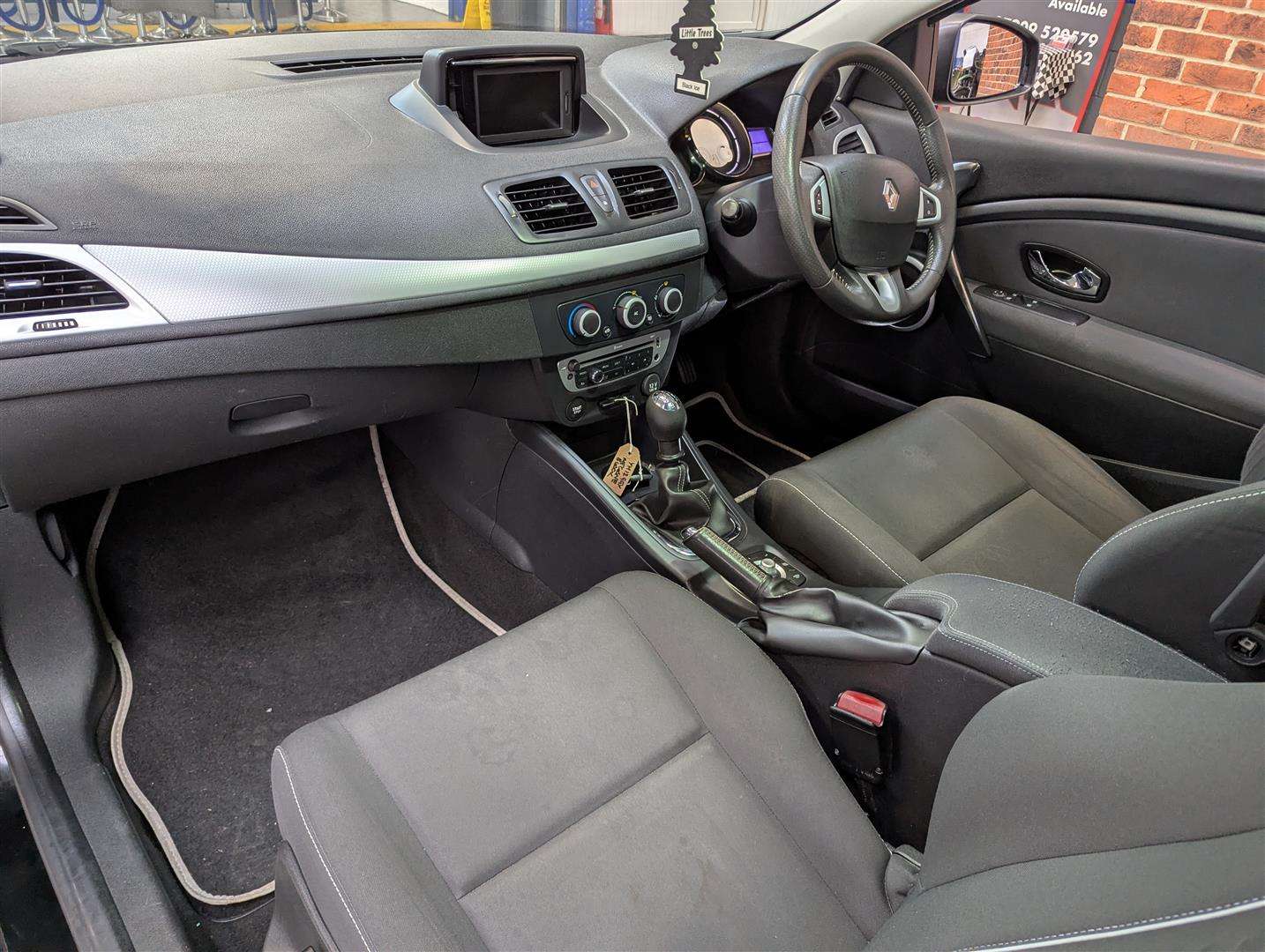<p>2012 RENAULT MEGANE DYNAMIQUE TOMTOM V</p>