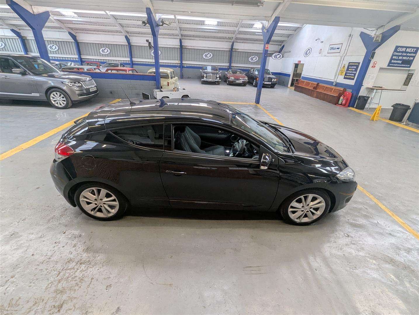 <p>2012 RENAULT MEGANE DYNAMIQUE TOMTOM V</p>