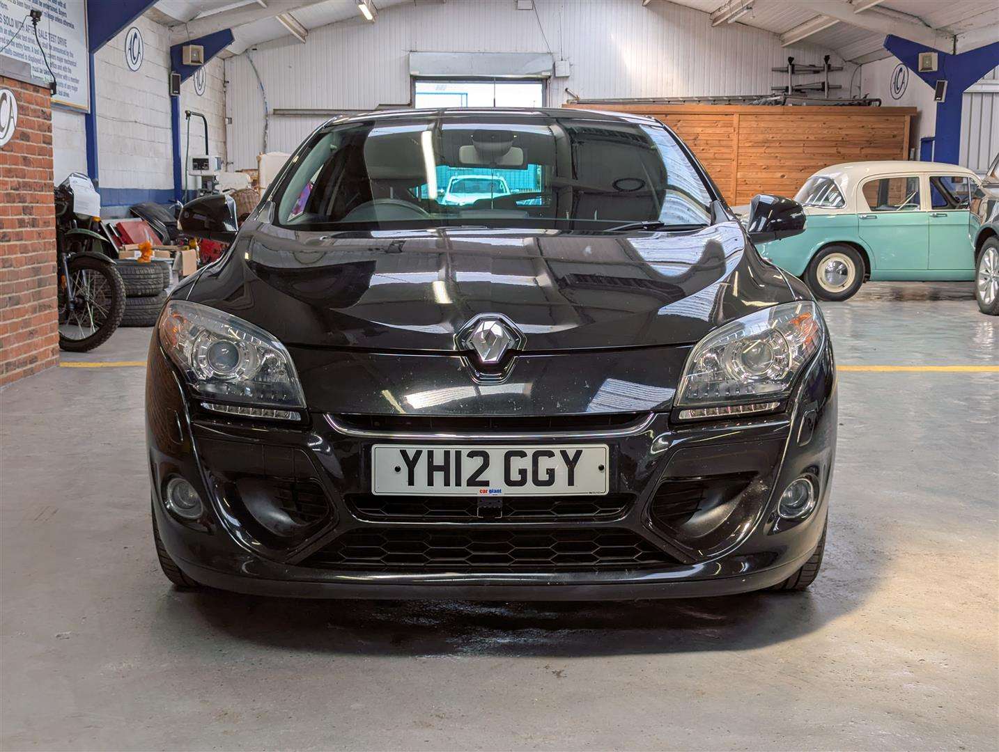 <p>2012 RENAULT MEGANE DYNAMIQUE TOMTOM V</p>