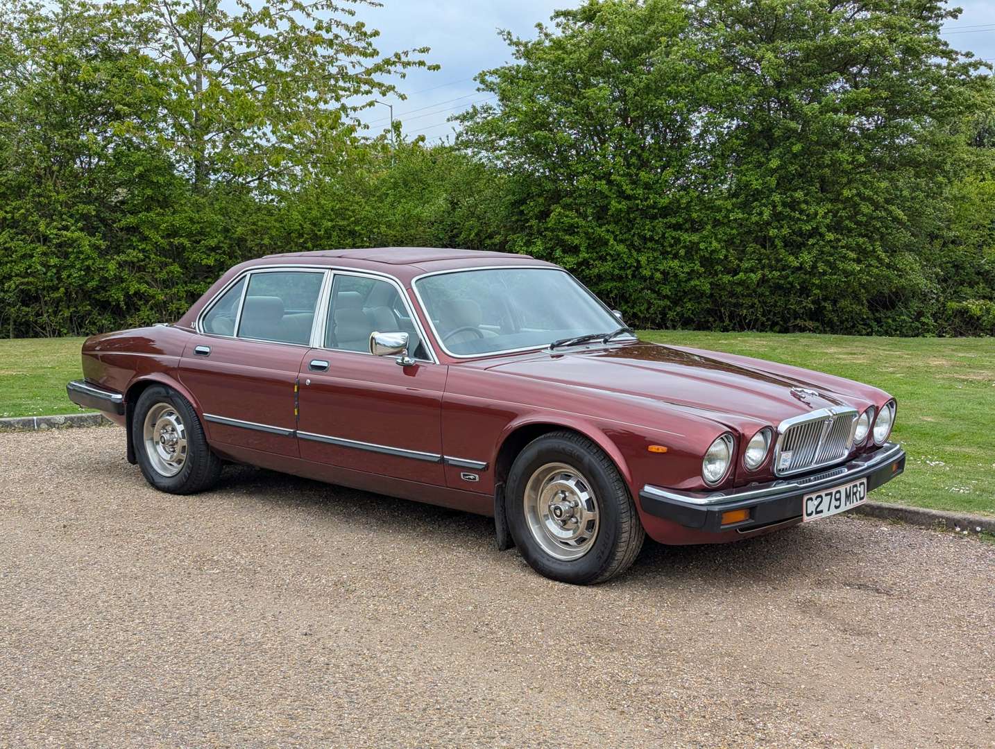 <p>1986 JAGUAR XJ6 3.4 AUTO SERIES III</p>
