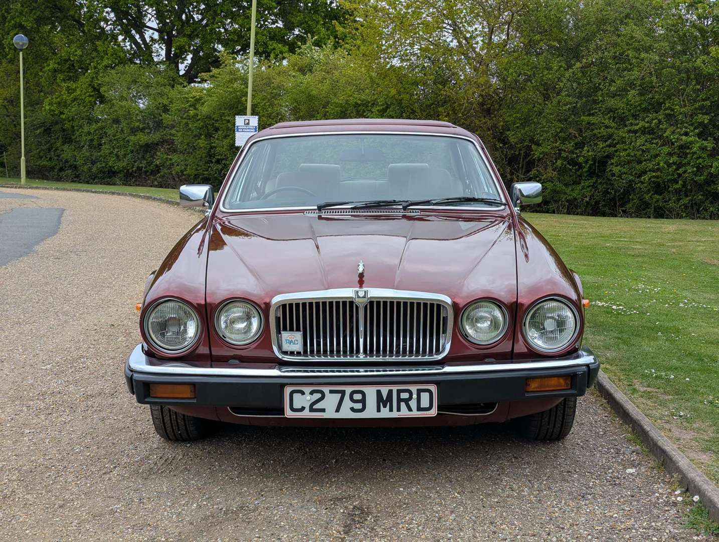 <p>1986 JAGUAR XJ6 3.4 AUTO SERIES III</p>