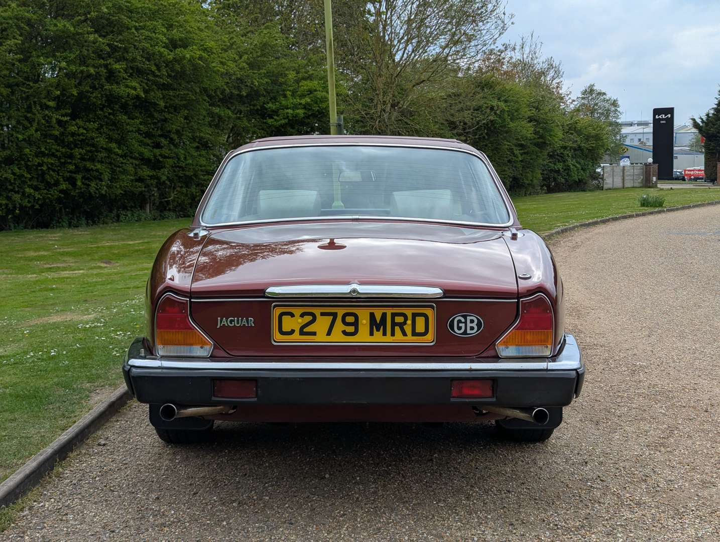 <p>1986 JAGUAR XJ6 3.4 AUTO SERIES III</p>