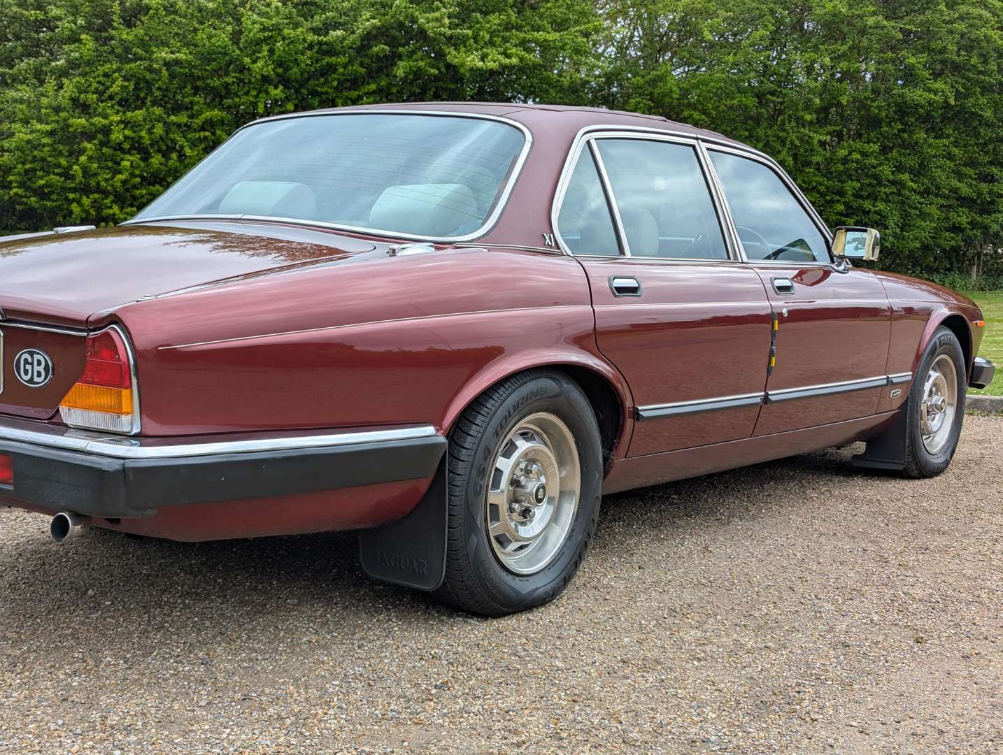 <p>1986 JAGUAR XJ6 3.4 AUTO SERIES III</p>