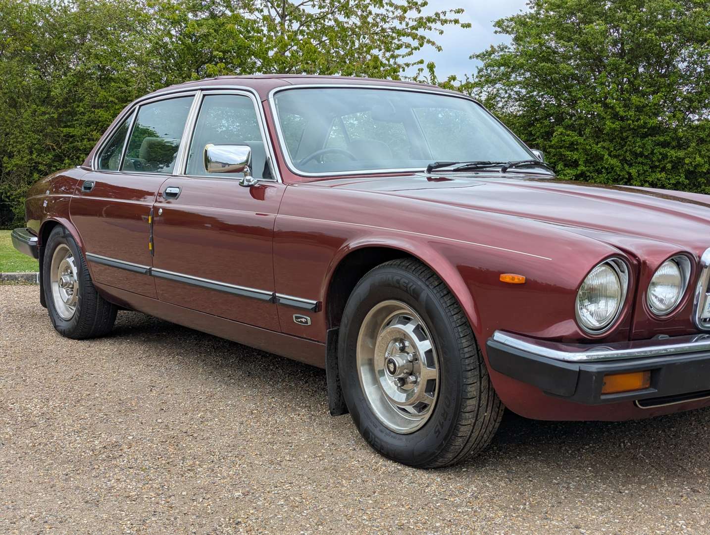 <p>1986 JAGUAR XJ6 3.4 AUTO SERIES III</p>