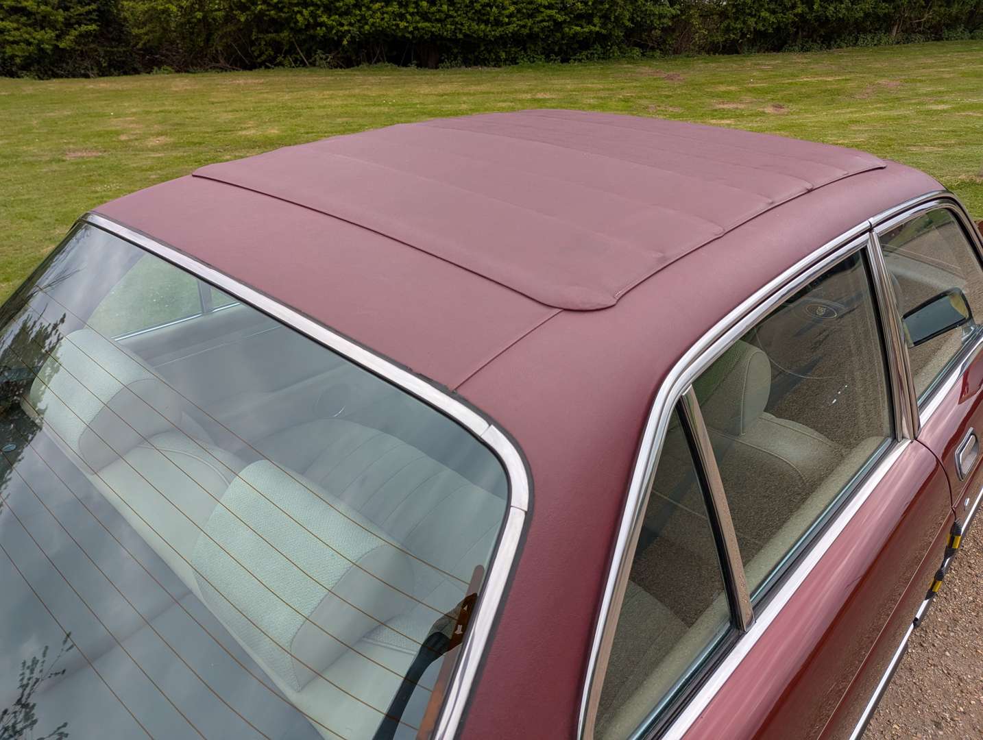 <p>1986 JAGUAR XJ6 3.4 AUTO SERIES III</p>