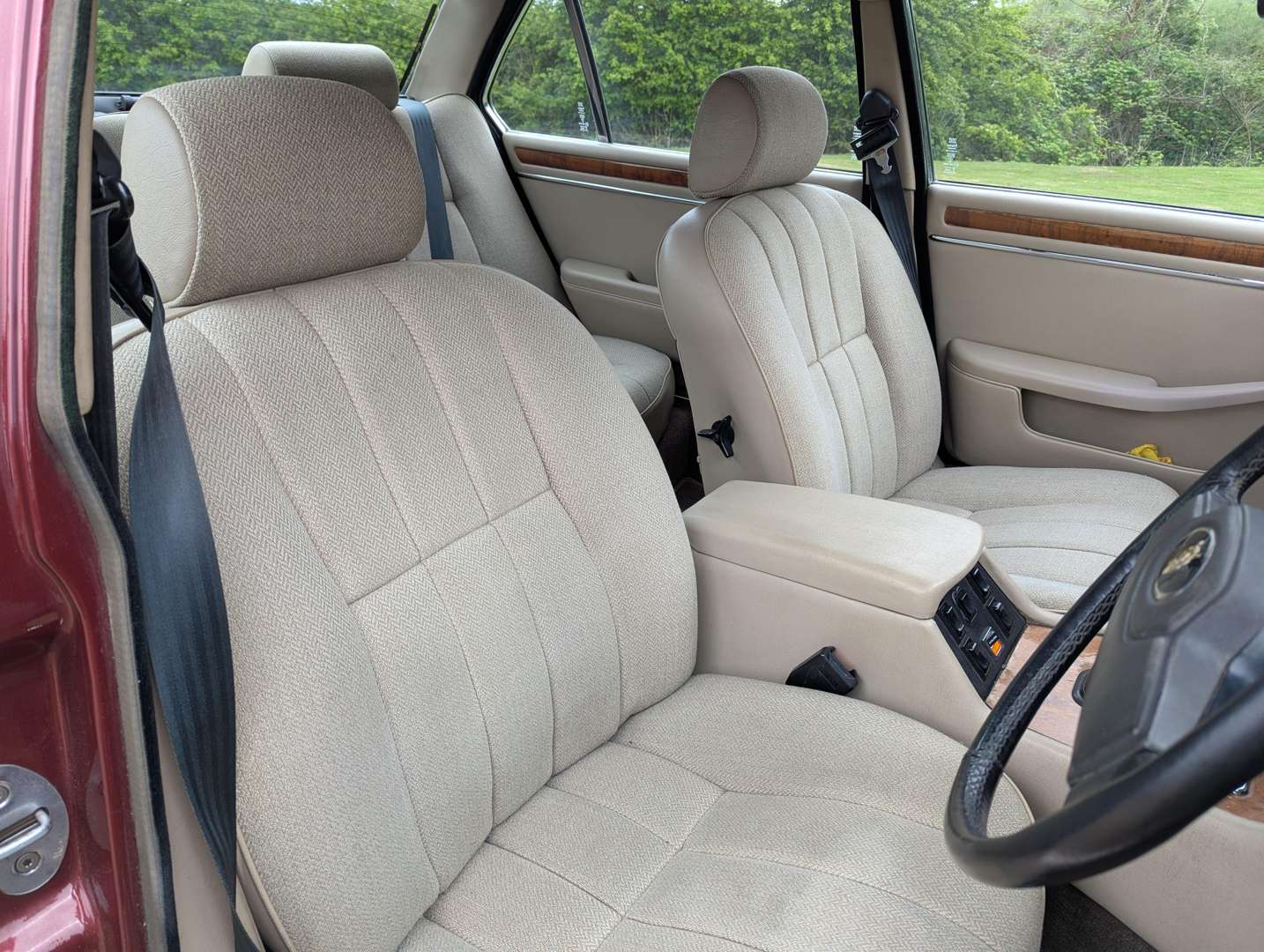 <p>1986 JAGUAR XJ6 3.4 AUTO SERIES III</p>