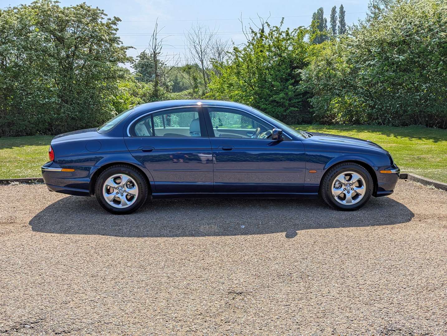 <p>2000 JAGUAR S-TYPE 3.0 SE AUTO</p>