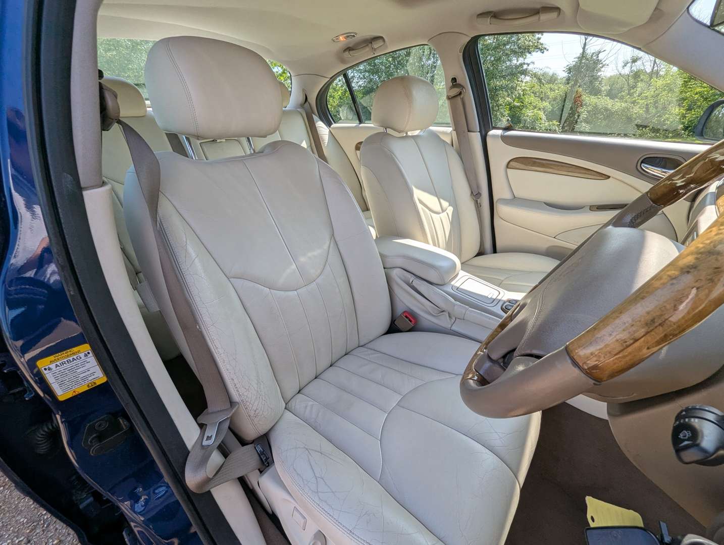 <p>2000 JAGUAR S-TYPE 3.0 SE AUTO</p>