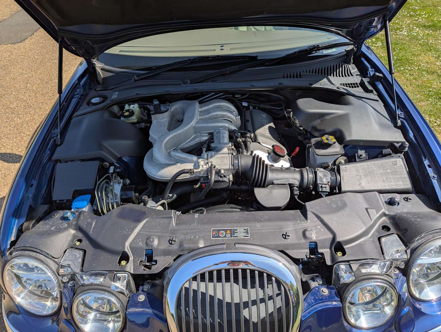 <p>2000 JAGUAR S-TYPE 3.0 SE AUTO</p>