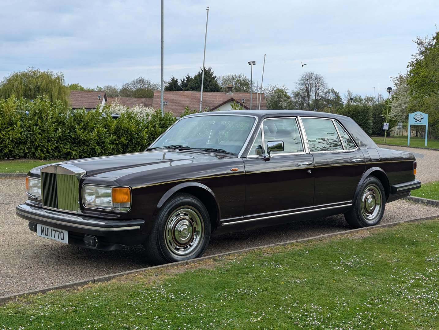 <p>1981 ROLLS ROYCE SILVER SPIRIT</p>