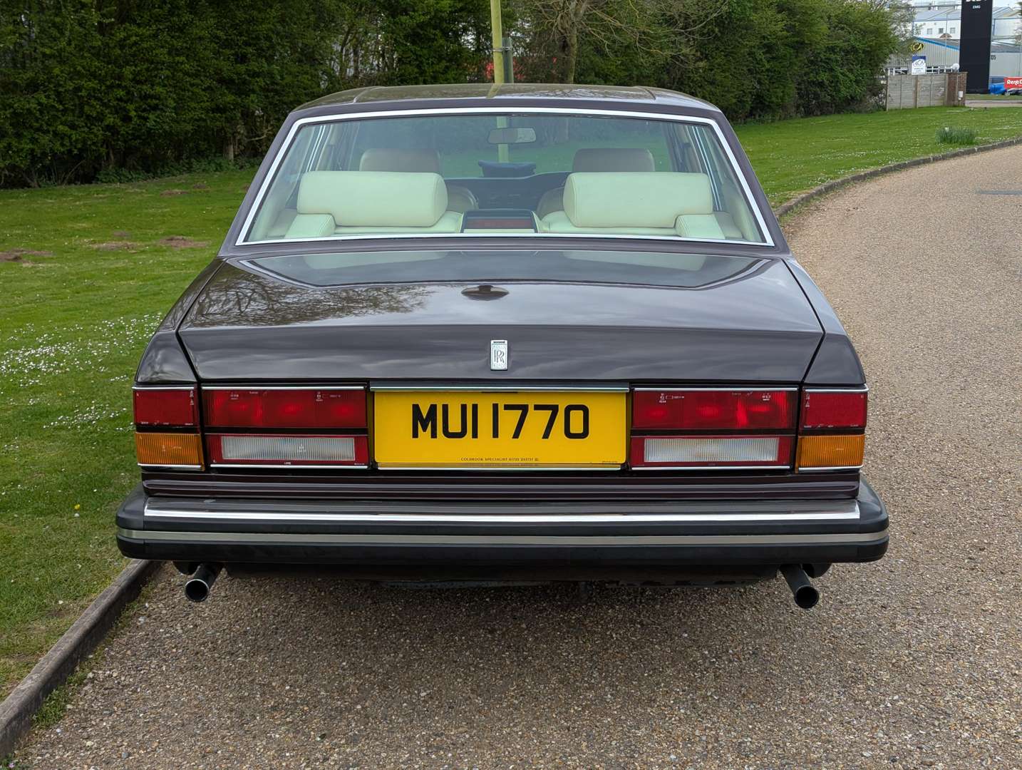 <p>1981 ROLLS ROYCE SILVER SPIRIT</p>