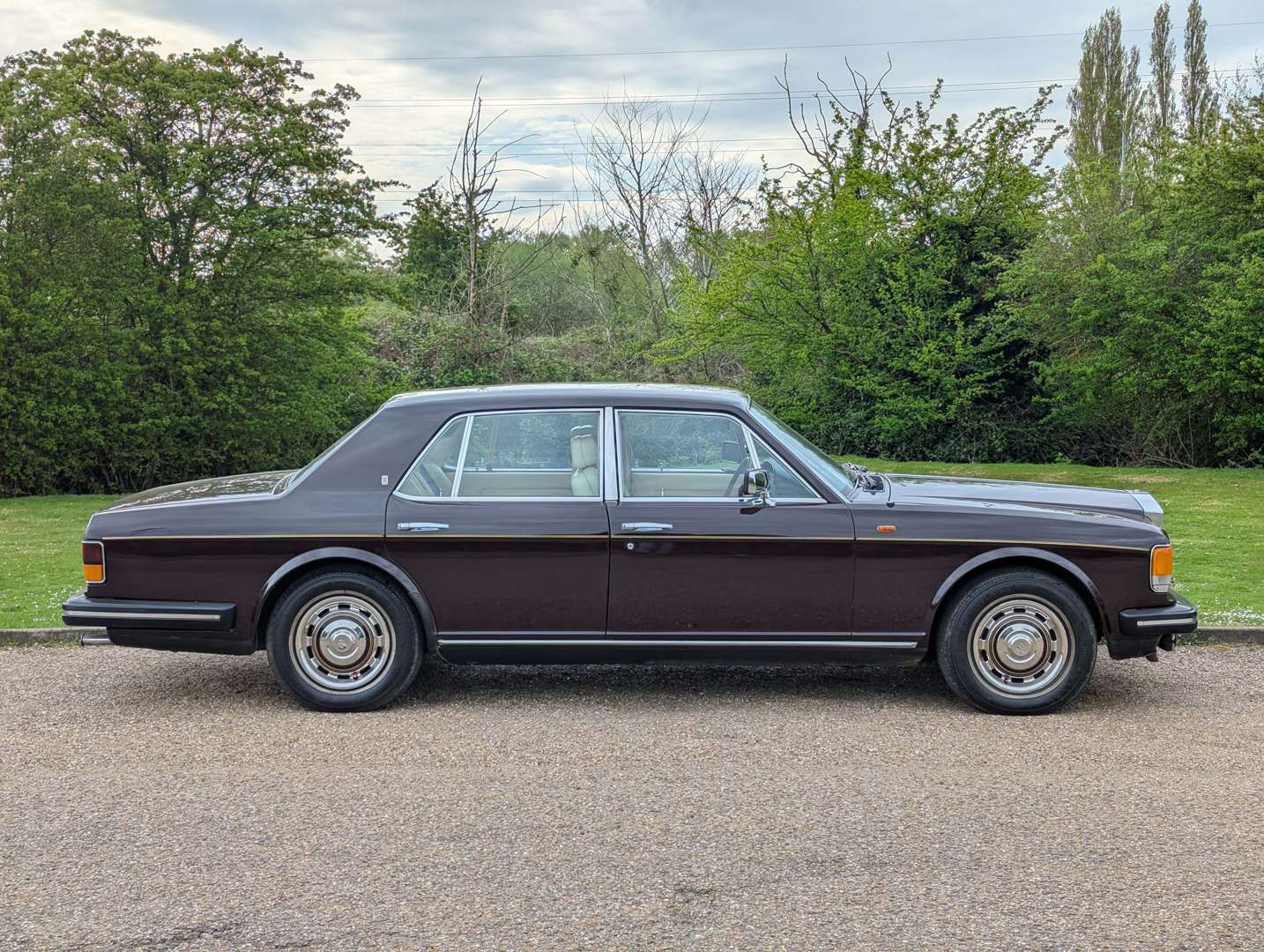 <p>1981 ROLLS ROYCE SILVER SPIRIT</p>