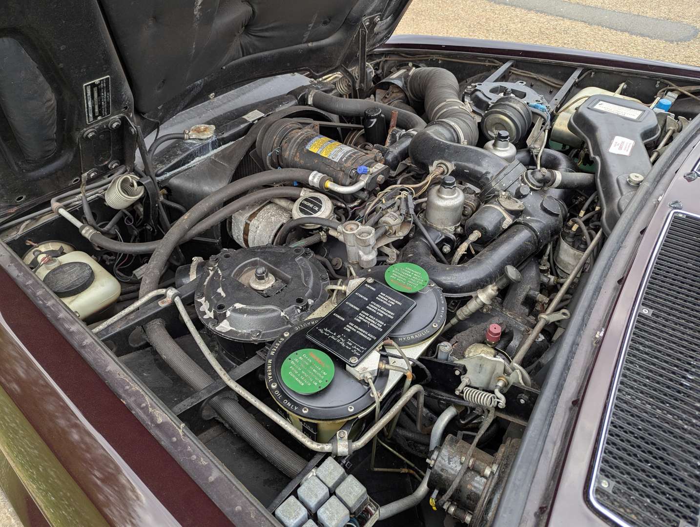 <p>1981 ROLLS ROYCE SILVER SPIRIT</p>