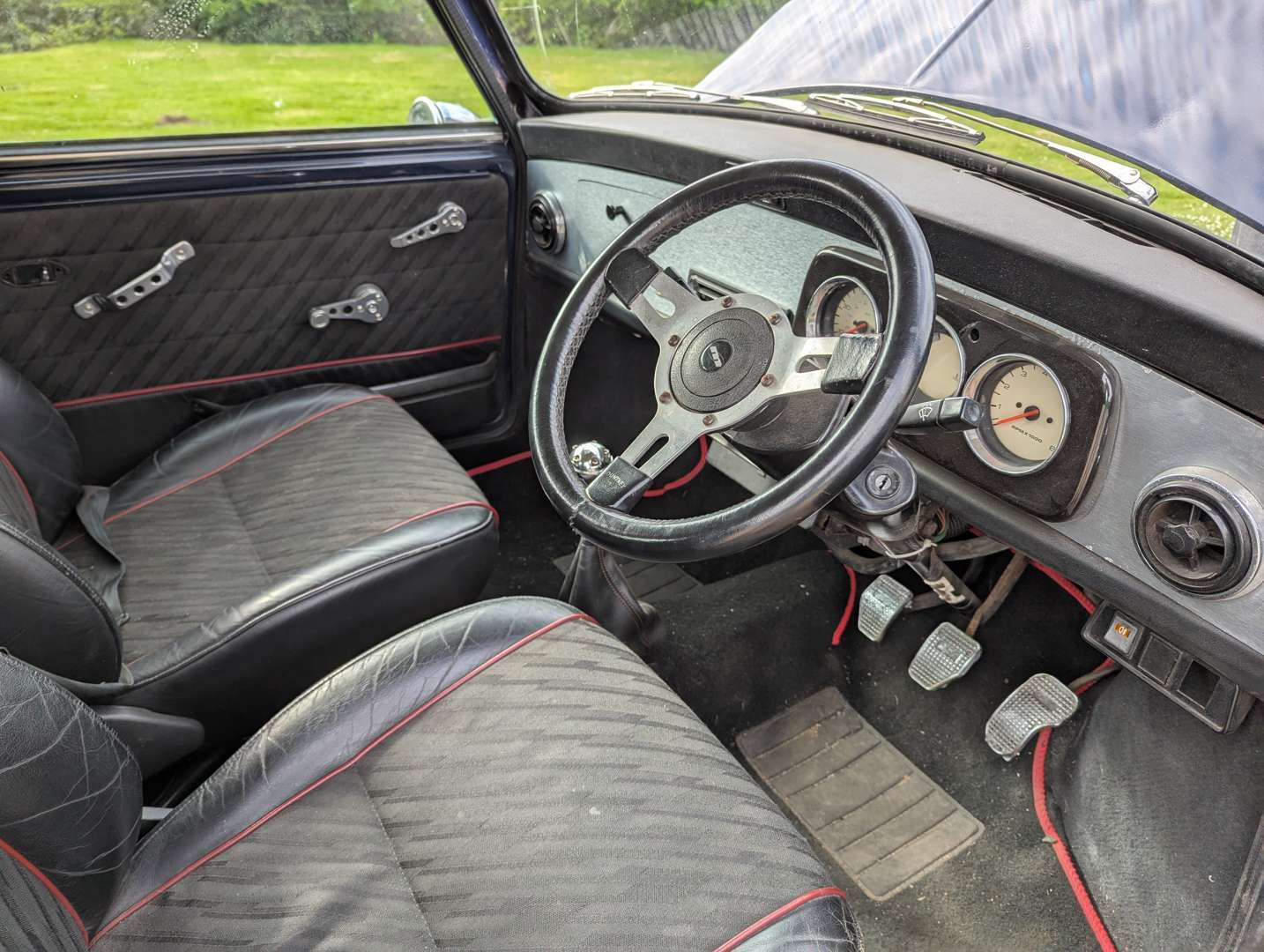 <p>1986 AUSTIN MINI 1000 CITY E</p>