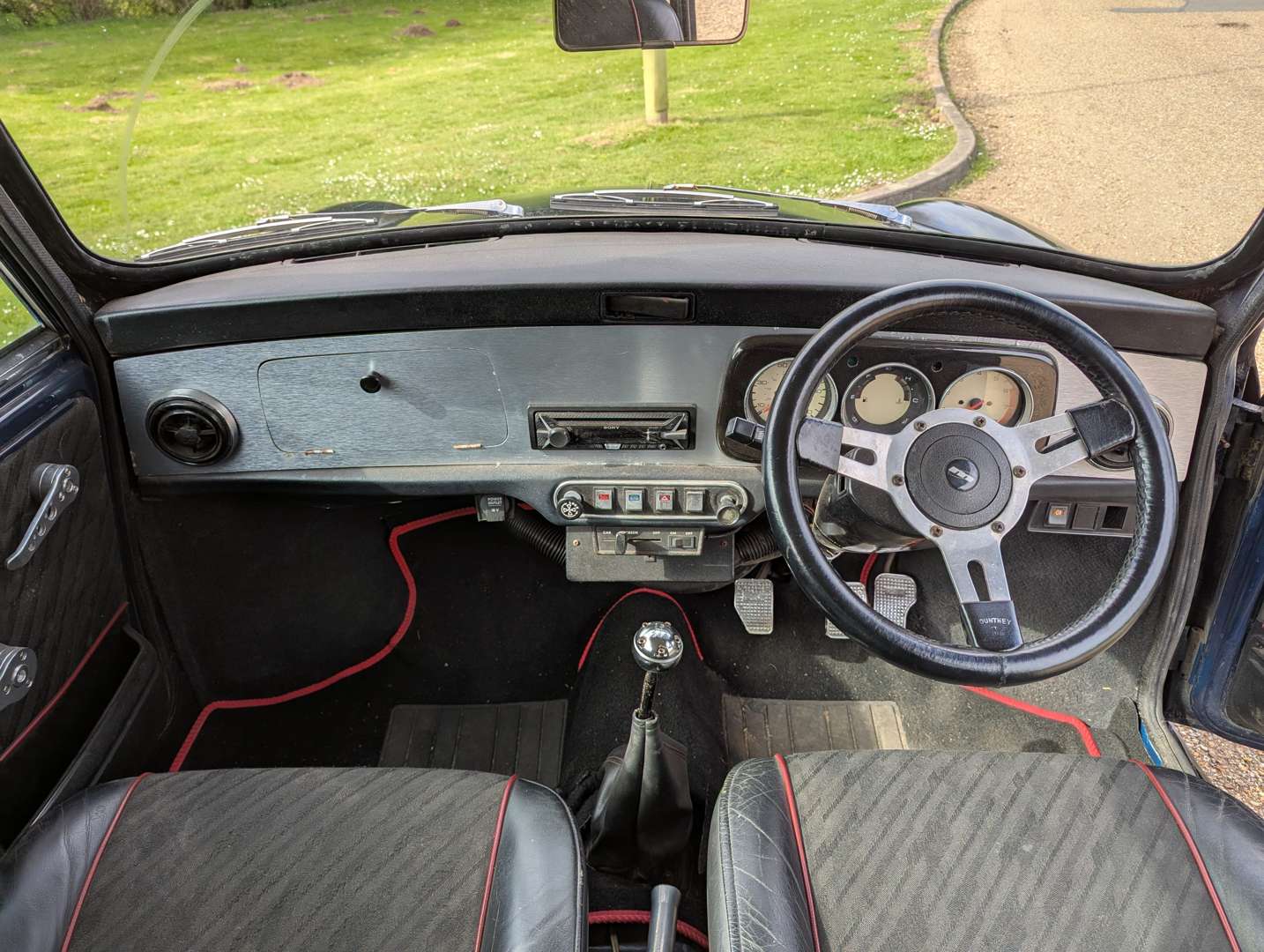 <p>1986 AUSTIN MINI 1000 CITY E</p>