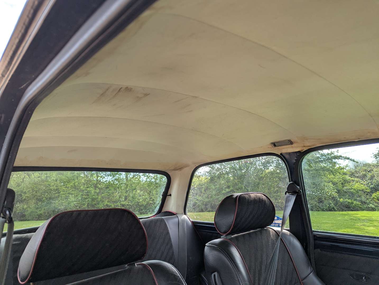 <p>1986 AUSTIN MINI 1000 CITY E</p>