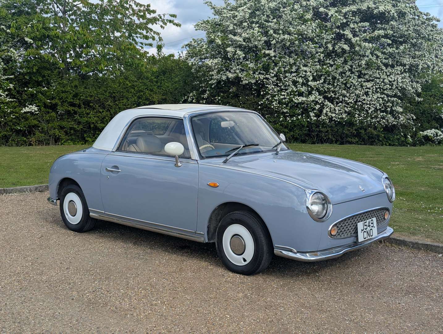 <p>1991 NISSAN FIGARO</p>