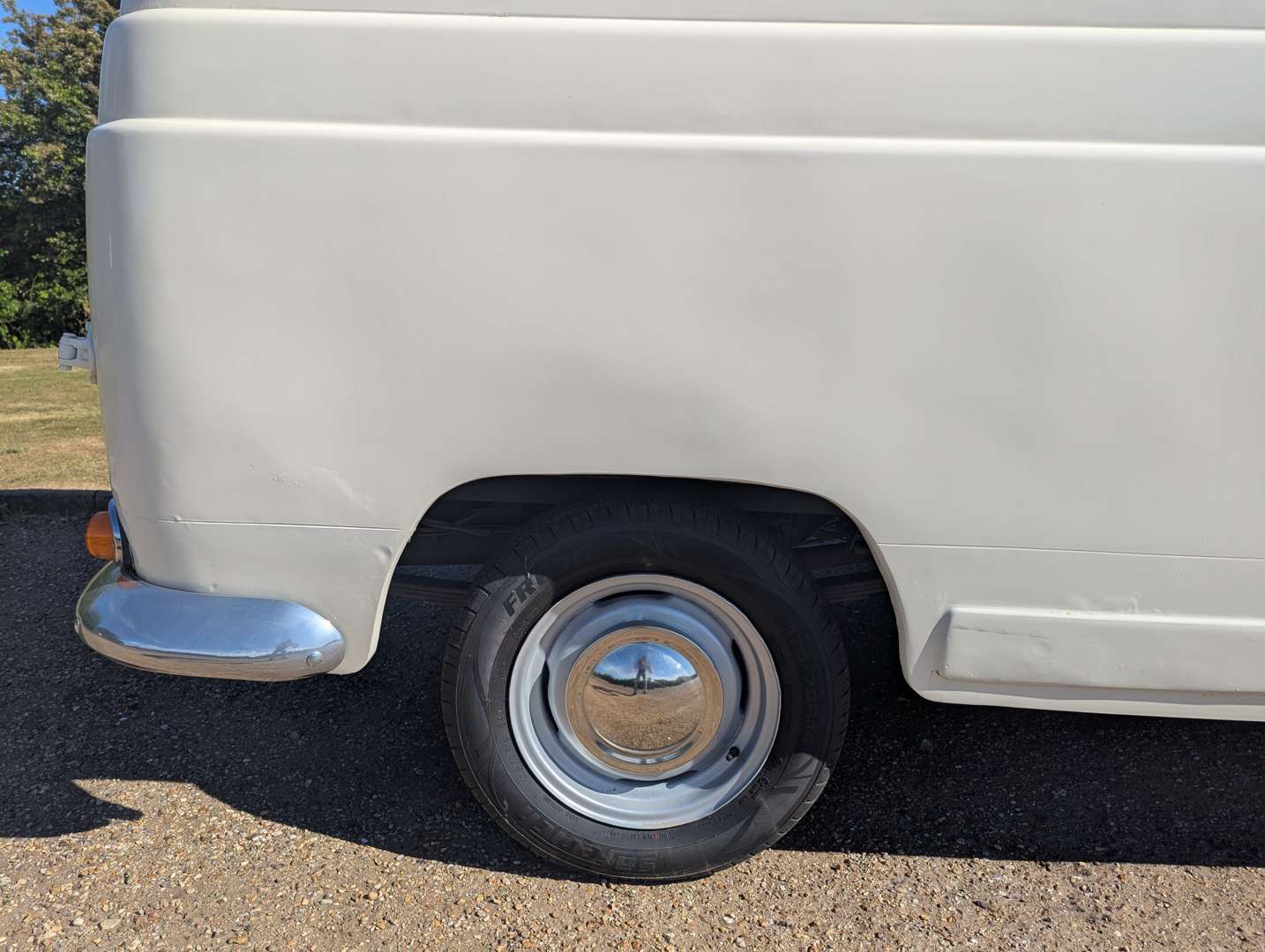 <p>1961 AUSTIN J4 VAN</p>