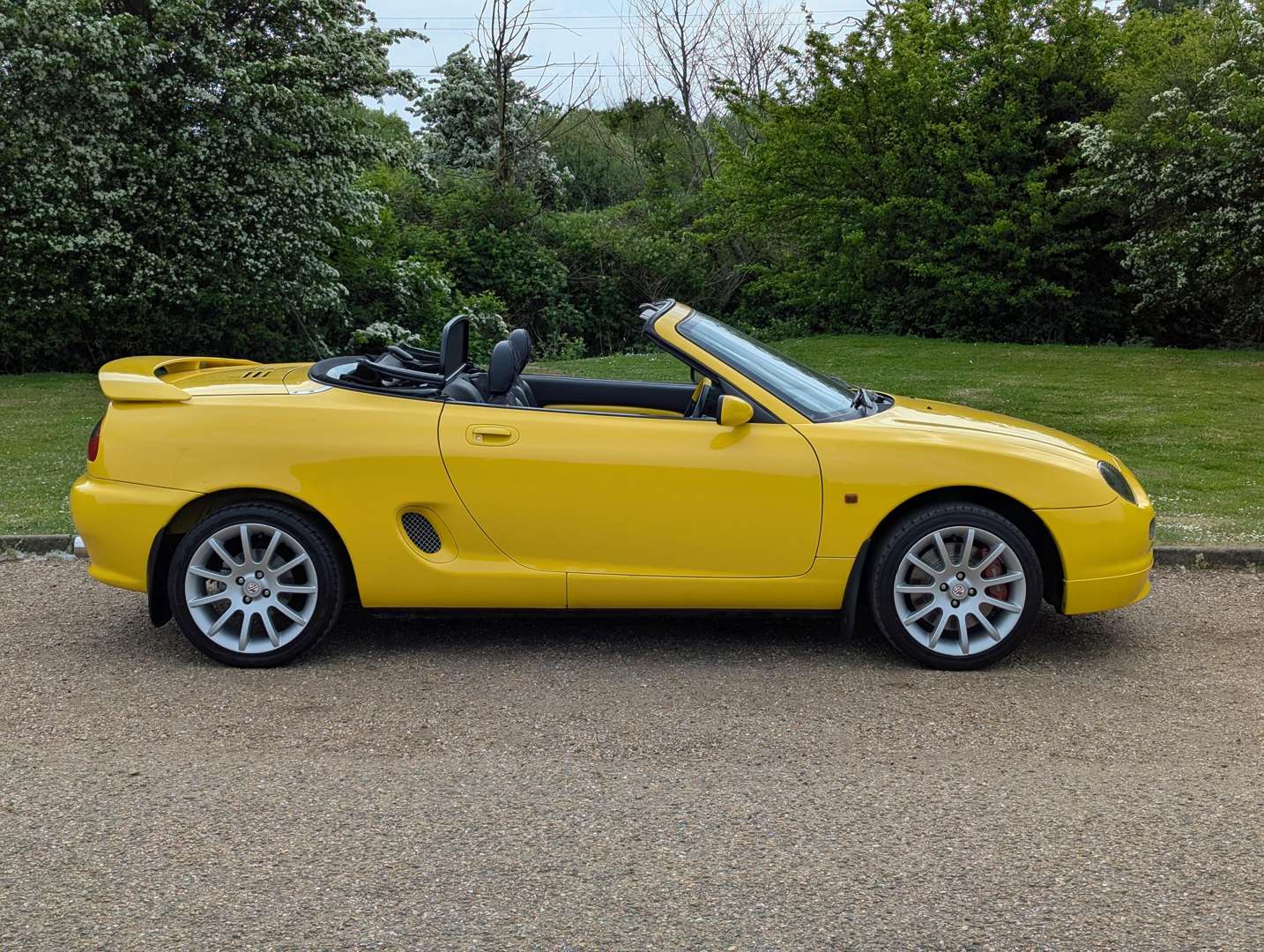 <p>2001 MG F TROPHY 160</p>