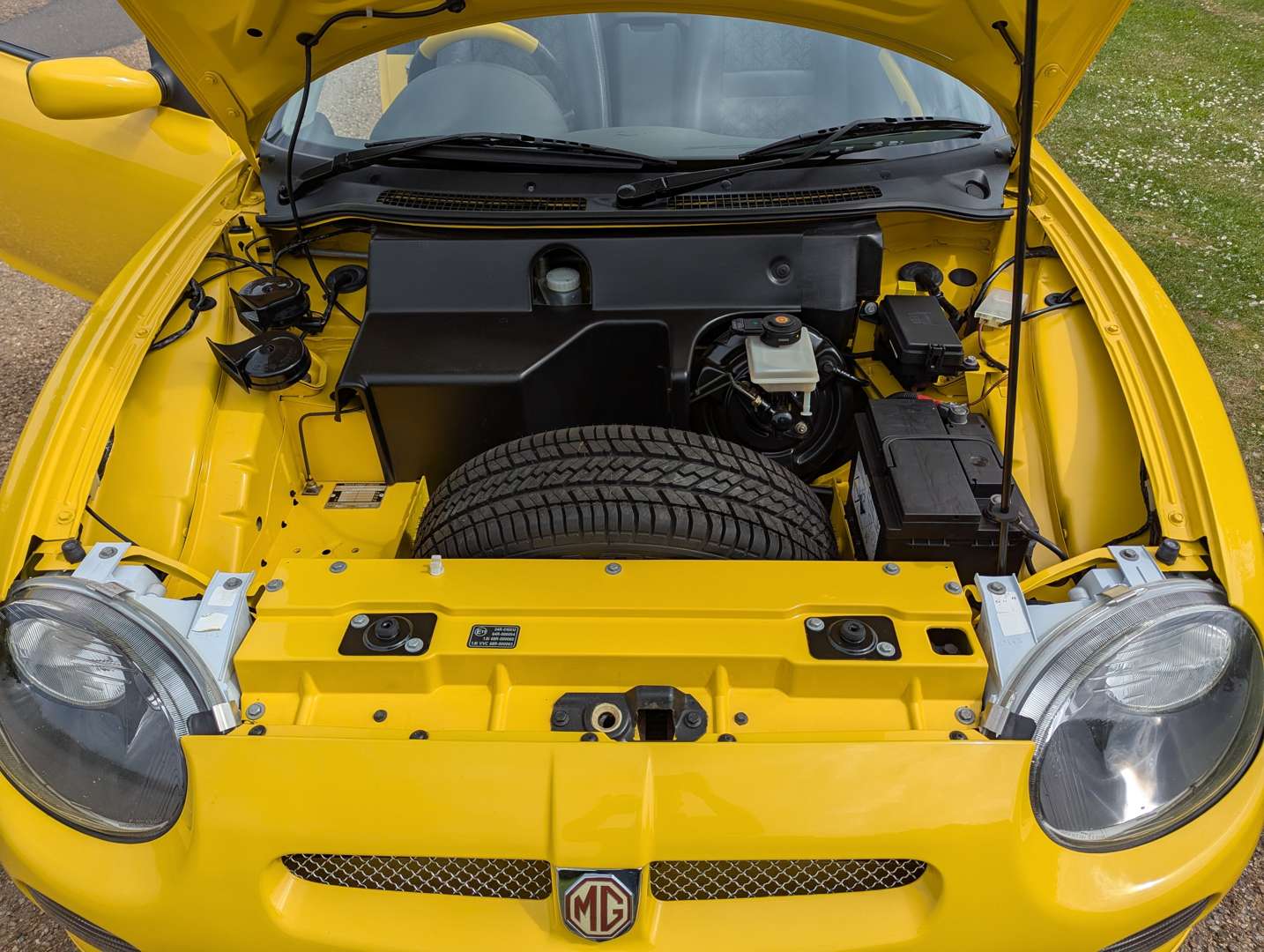 <p>2001 MG F TROPHY 160</p>