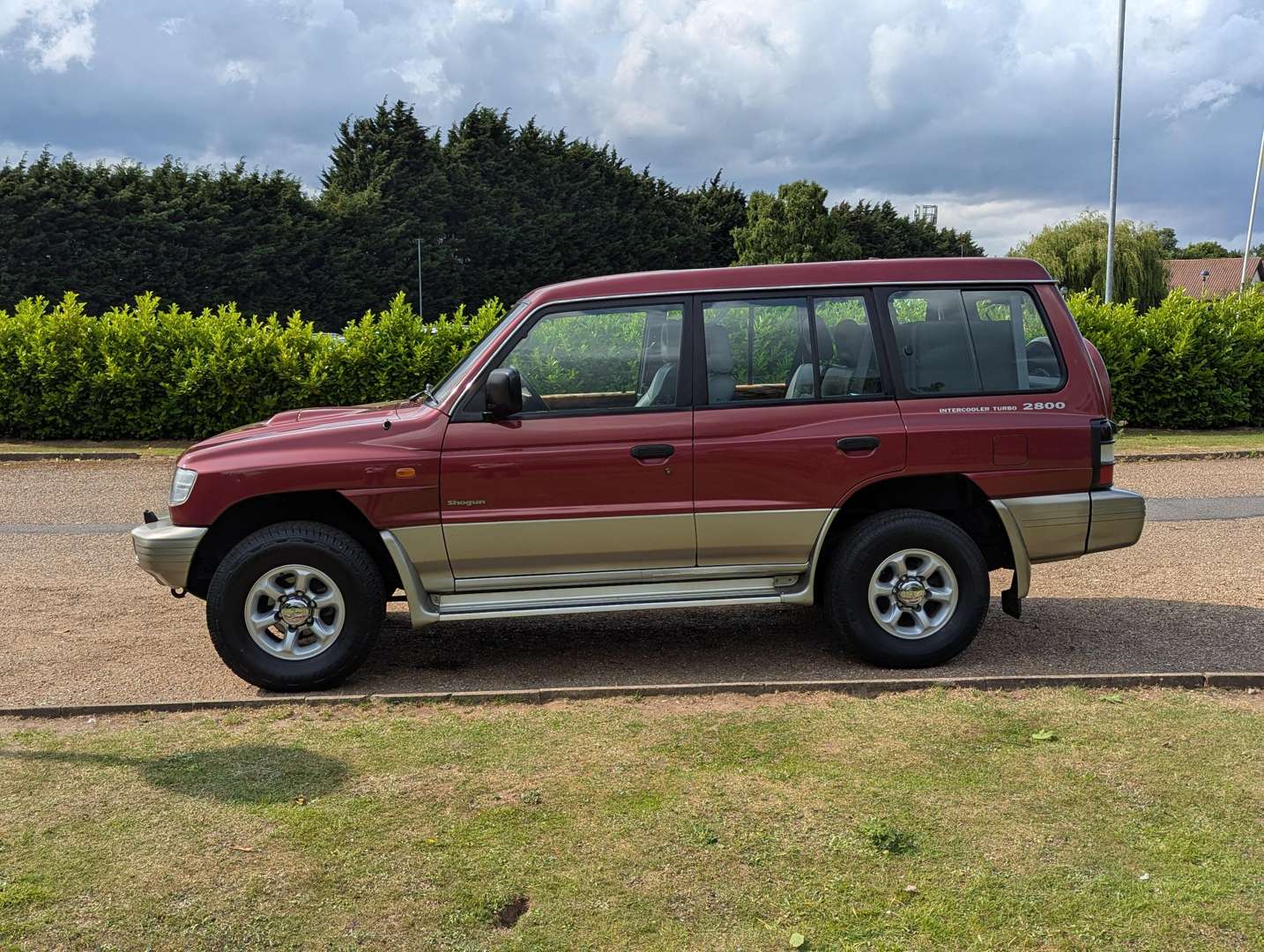 <p>1999 MITSUBISHI SHOGUN GLS LWB TD</p>