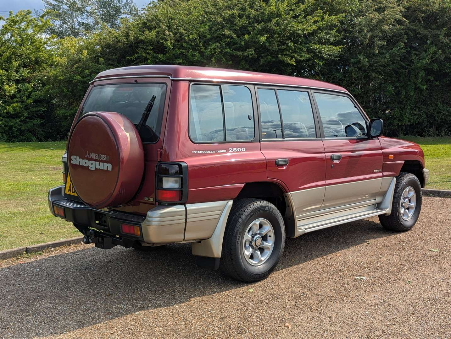 <p>1999 MITSUBISHI SHOGUN GLS LWB TD</p>