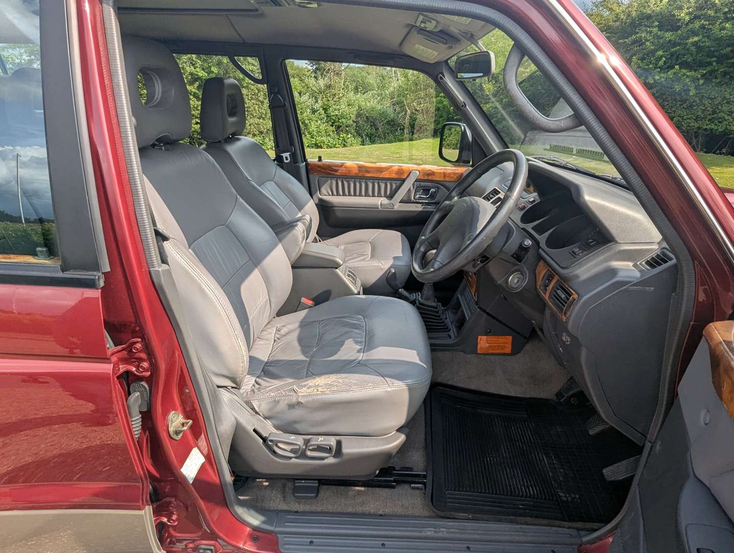 <p>1999 MITSUBISHI SHOGUN GLS LWB TD</p>