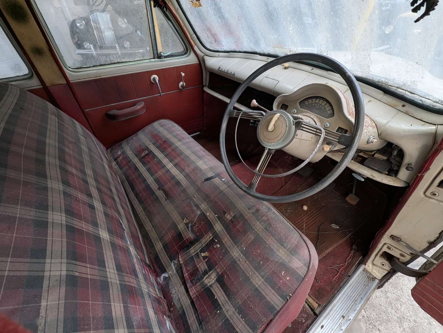 <p>1953 FORD ZEPHYR MK1</p>