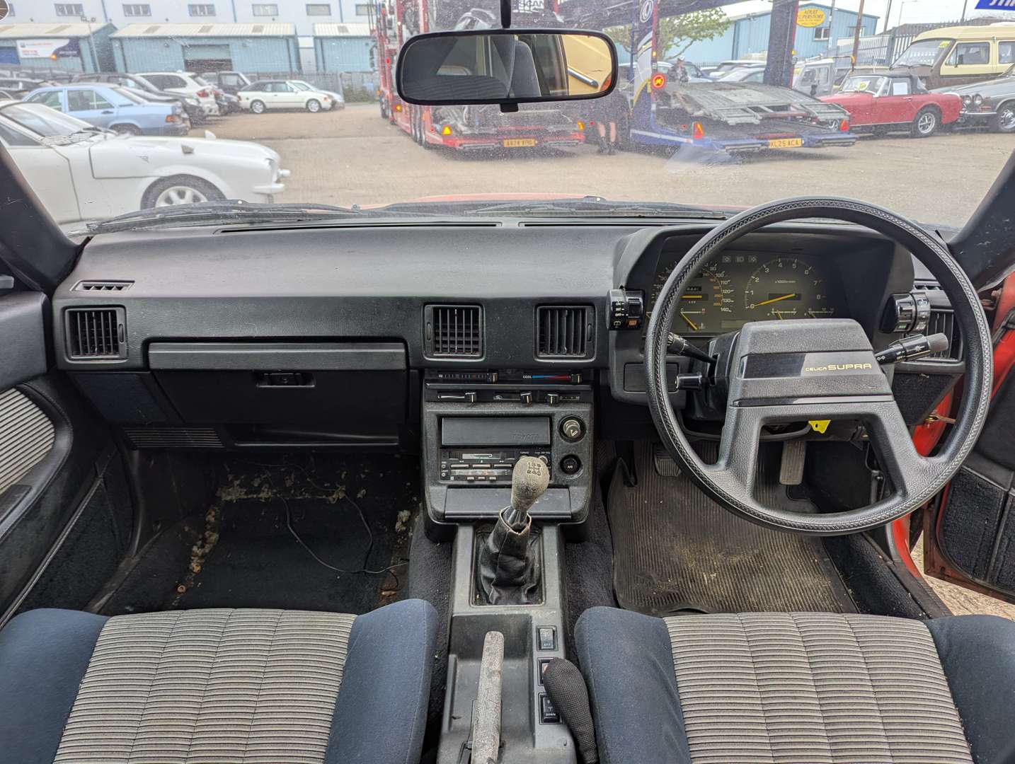 <p>1982 TOYOTA CELICA SUPRA 2.8 MANUAL</p>